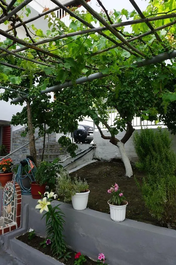 Anastasia' S Guest House Νέος Μαρμαράς