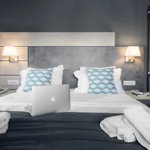 Otel Meliton & By The, Neos Marmaras