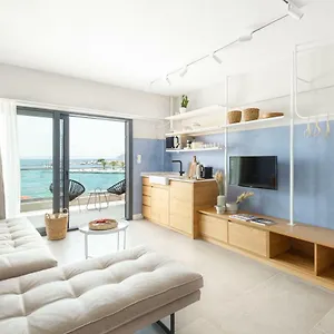 Apartment Eladia, Néos Marmarás